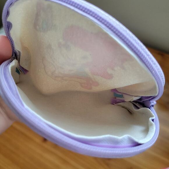 Purple Strawberry-Themed Coin Purse Set – 2000s Style Pouches with Keychain - Picture 4 of 5